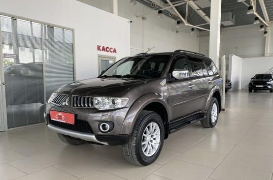 MITSUBISHI PAJERO SPORT 2.5